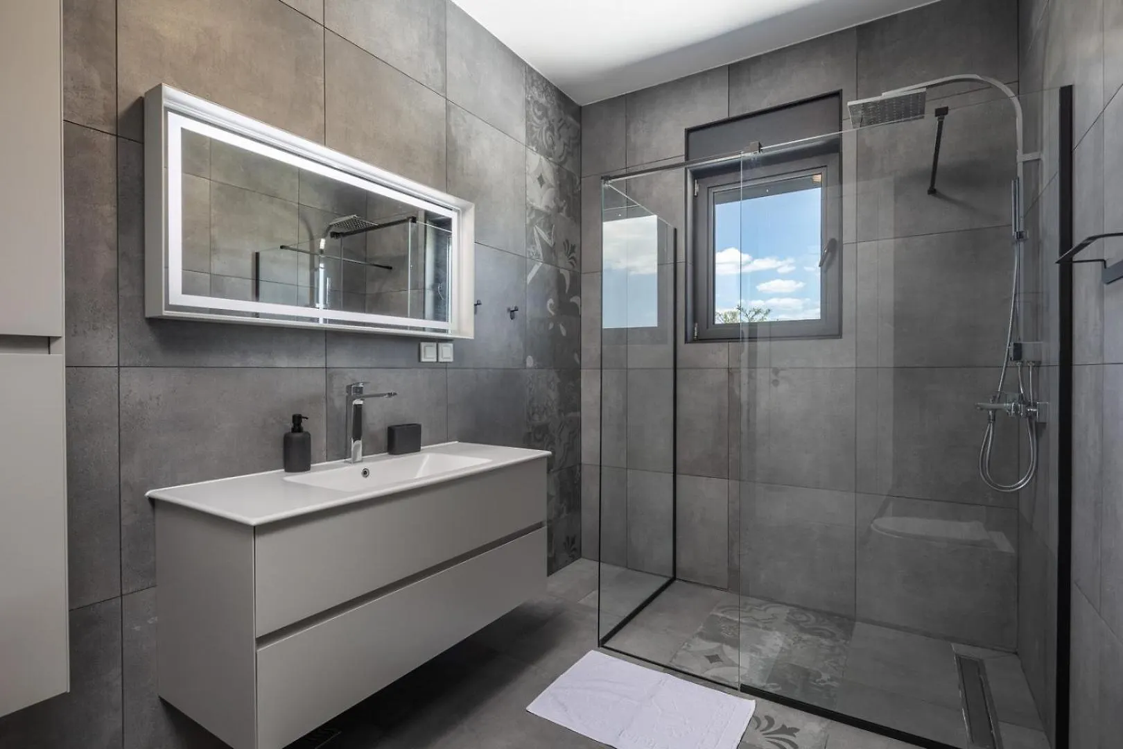 New! Luxury Villa Epic 5 - 50 M2 Heated Pool Jursici