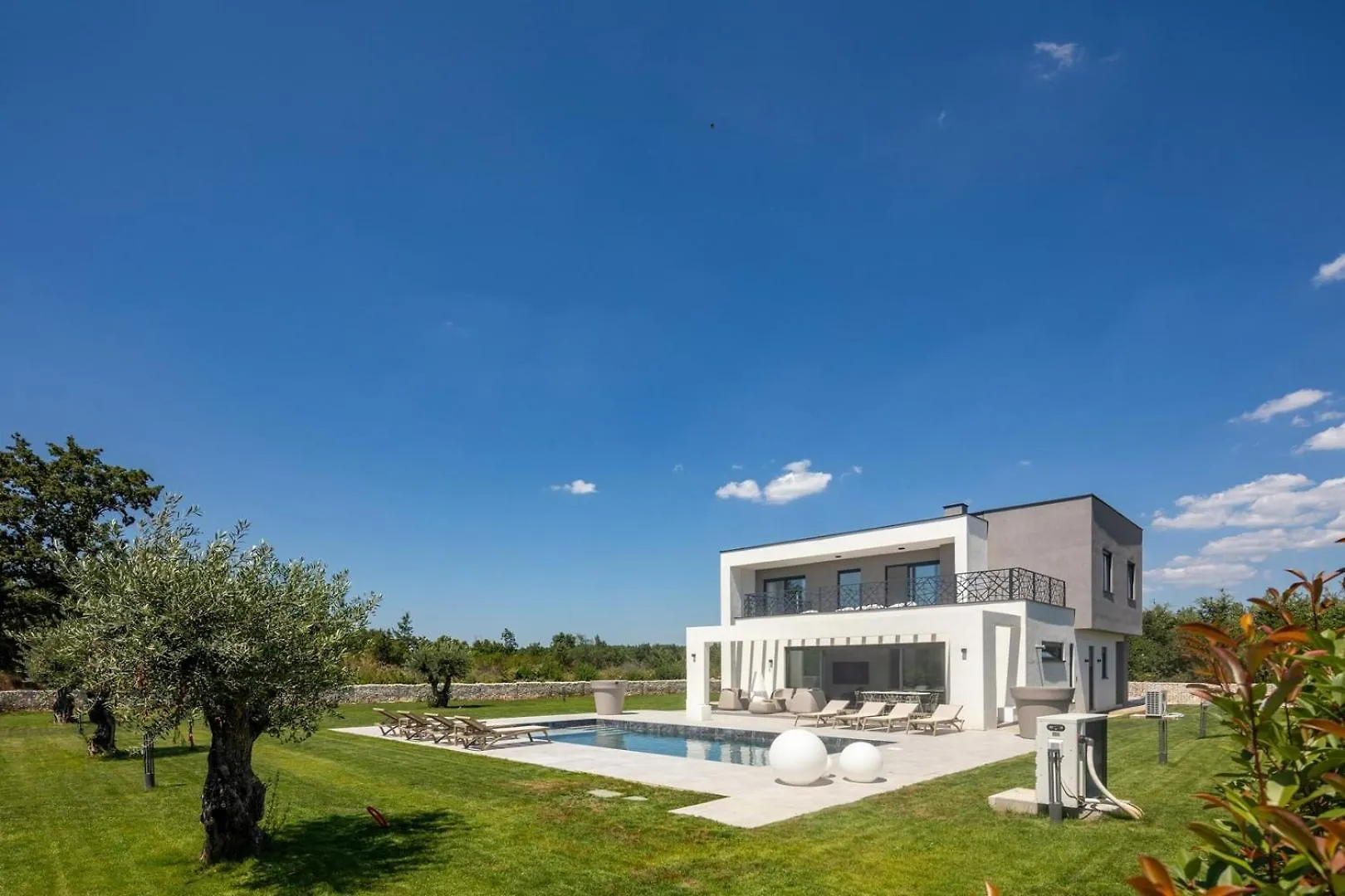 New! Luxury Villa Epic 5 - 50 M2 Heated Pool Jursici